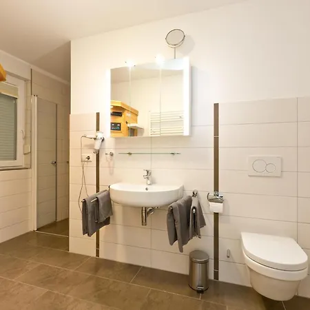 Stieglitz Nest דירה